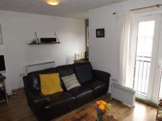2 Bedroom Flat